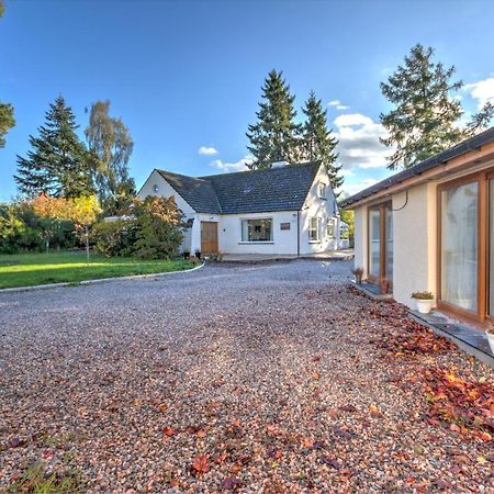 Charming 1-Bed Cottage In Inverness Eksteriør bilde